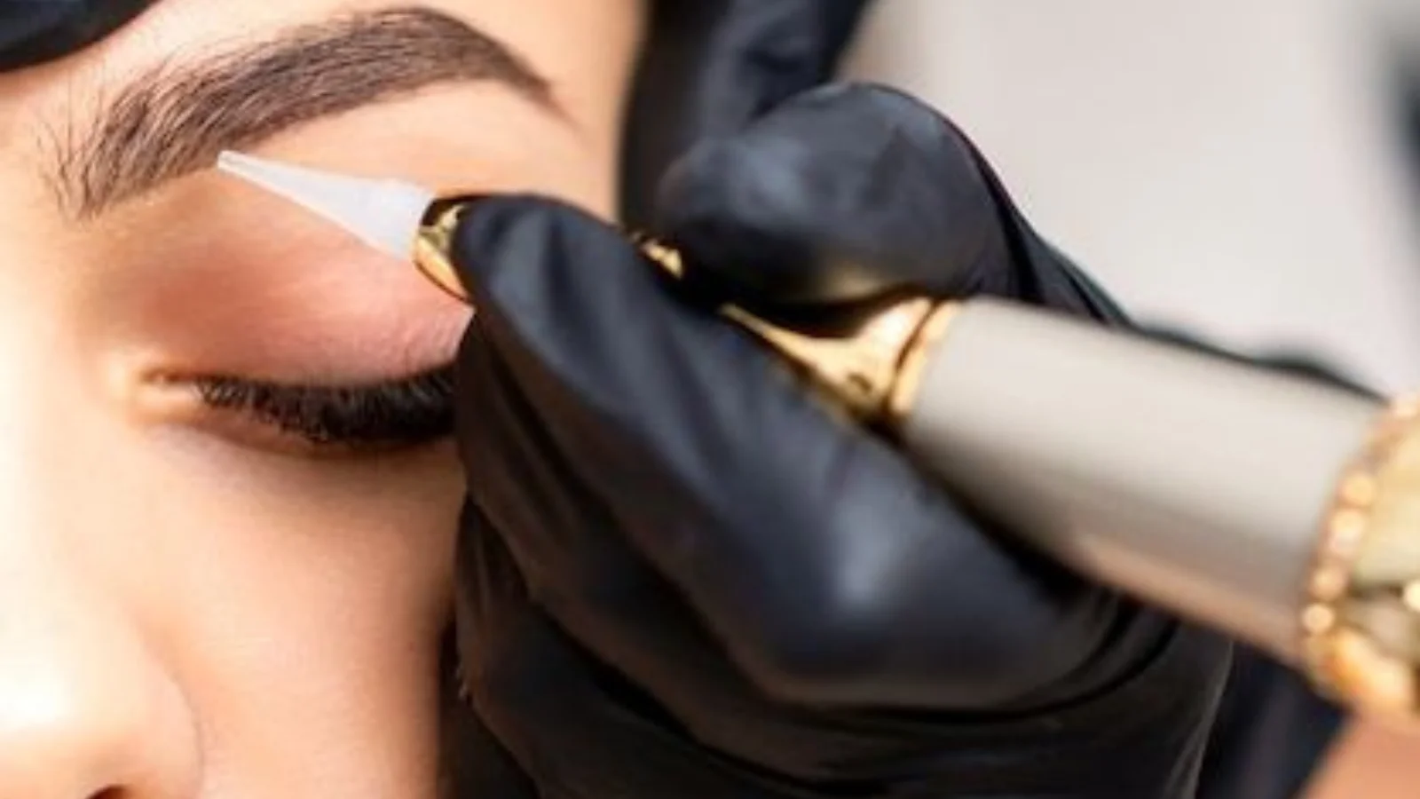 Certificate Course in Advanced Semi-Permanent Makeup